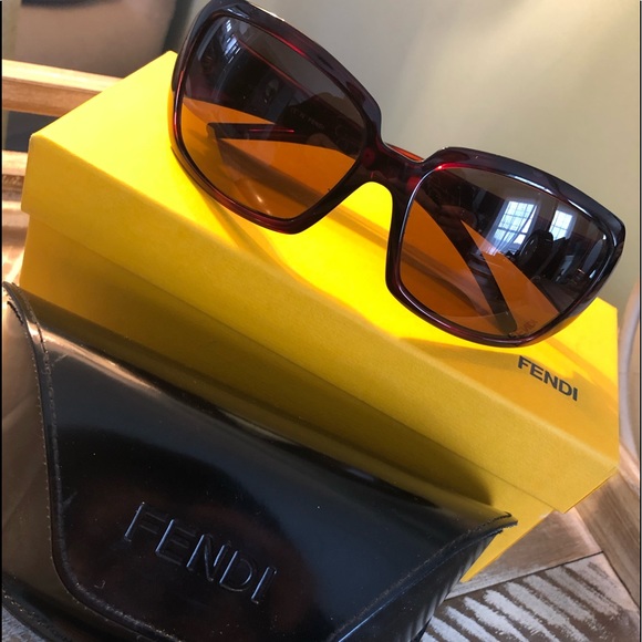 FENDI ...... sunglasses - Picture 1 of 9